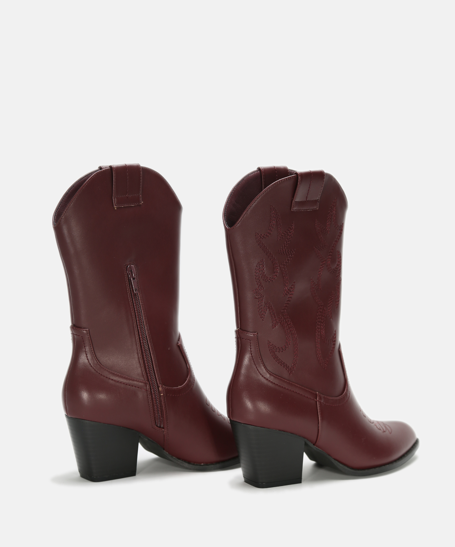 Botas cowboy de cano m&eacute;dio com salto image number null